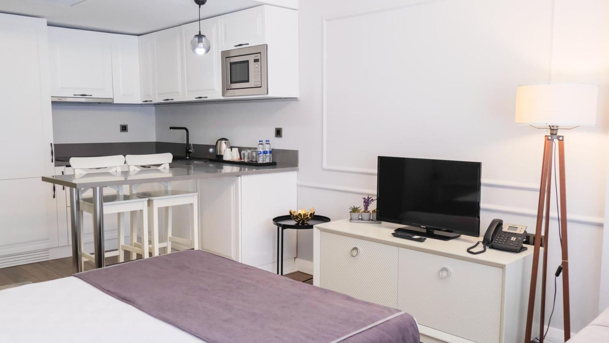 Myway Deluxe Alsancak Hotel Измир Екстериор снимка