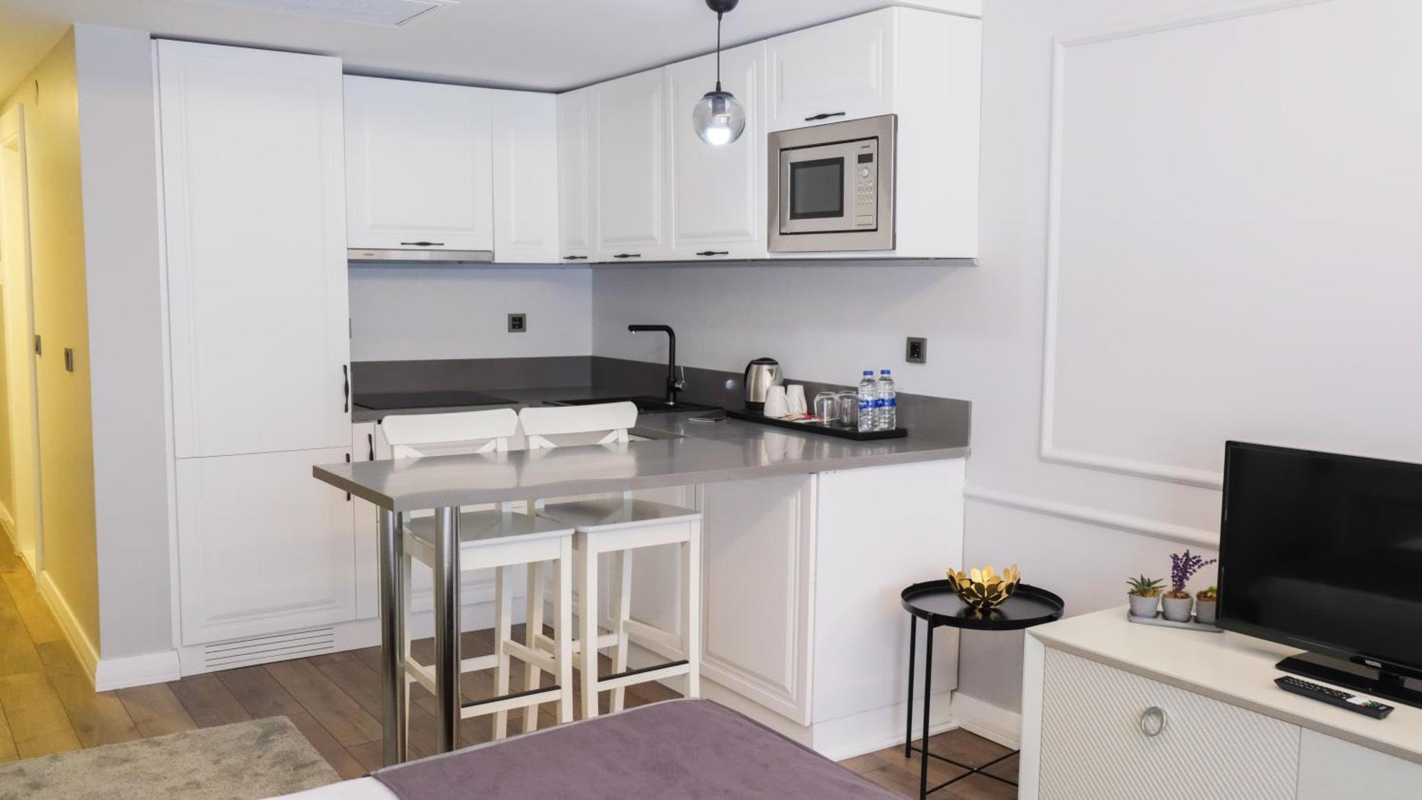 Myway Deluxe Alsancak Hotel Измир Екстериор снимка